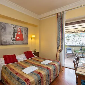 Internouno Deluxe 3*, Rome Italie