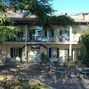 Couette-café Lo Schiaccianoci De Charme, Scanzorosciate